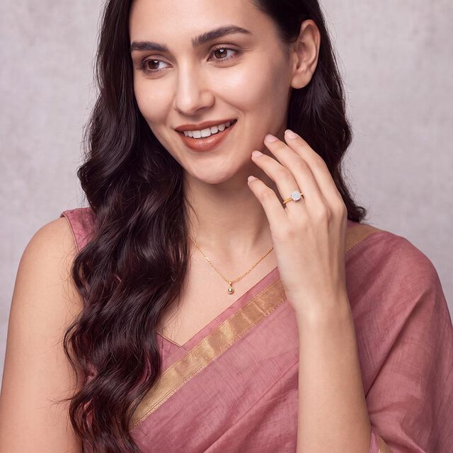 Tanishq 18KT Diamond Finger Ring for Women 2