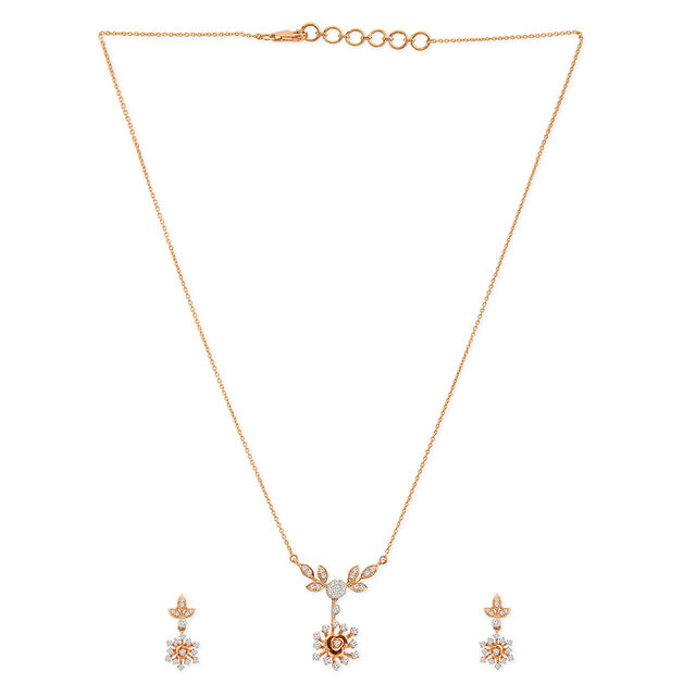 Tanishq 18KT Diamond Necklace Set for Women 