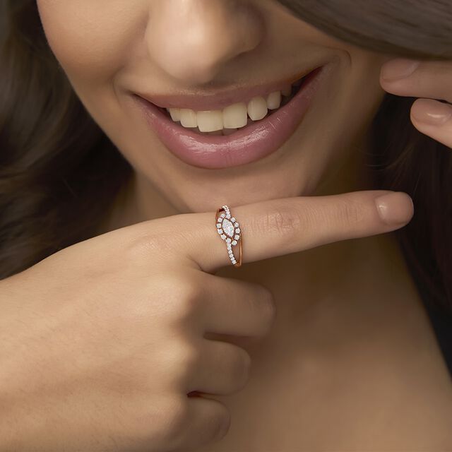 Tanishq 18KT Diamond Finger Ring for Women 2