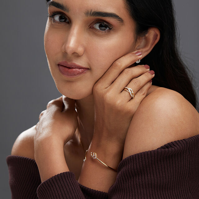 Tanishq 18KT Diamond Finger Ring for Women 2