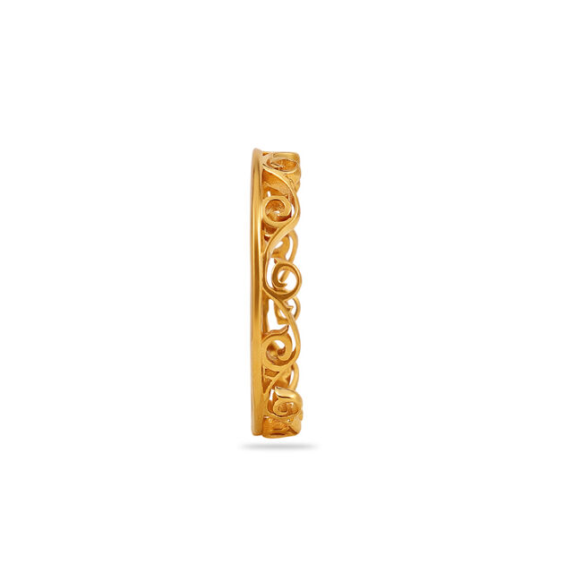 Crown-Inspired Gold Finger Ring 3