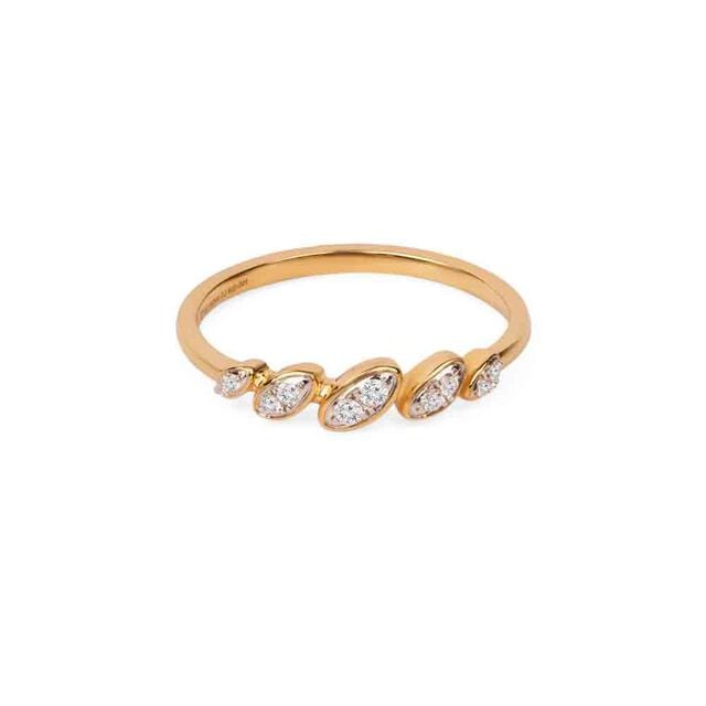 Tanishq 18KT Marquise Leaf Cluster Band Ring for Women 
