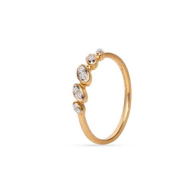 Tanishq 18KT Marquise Leaf Cluster Band Ring for Women 2
