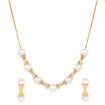 Tanishq 18KT Pearl Neckwear and Earring for Women