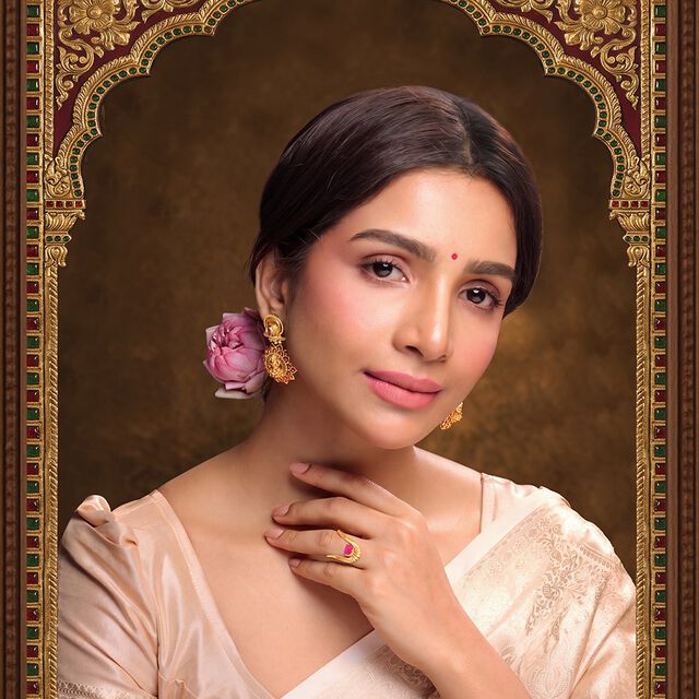 Tanishq 18KT Petaled Elegance Ruby Vanki Ring for Women 2