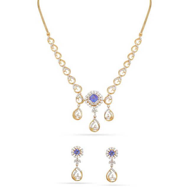Gold Diamond & Sapphire Necklace Set 