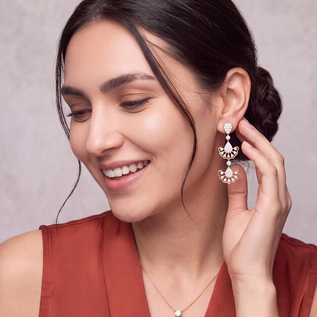 Tanishq 18KT Marigold Cascade Diamond Earrings for Women 2