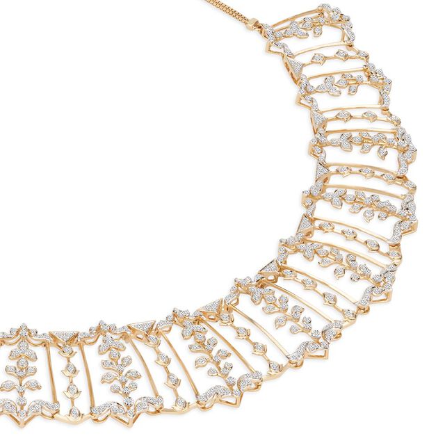 Tanishq 18KT Floral Panel Necklace Set for Women 2