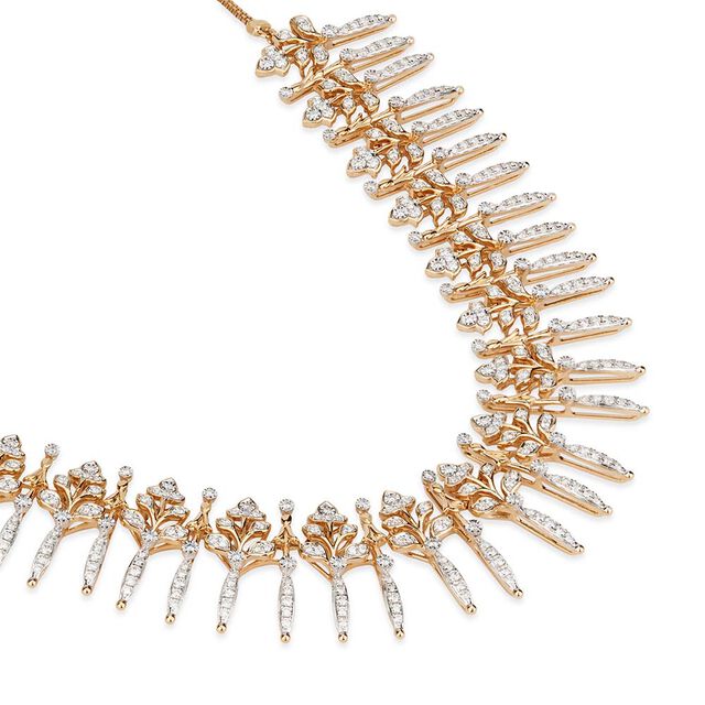 Tanishq 18KT Diamond Mullamottu Revival Necklace Set for Women 3
