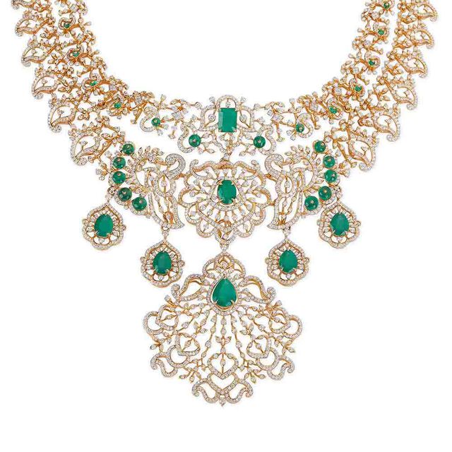 Tanishq 18KT Diamond Necklace Set for Women 2