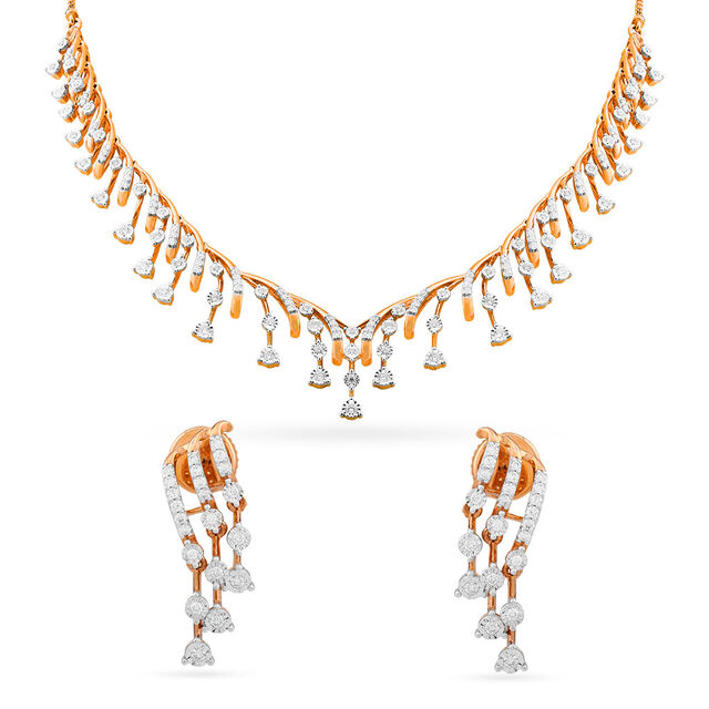 Tanishq 18 Karat Diamond Necklace Set for Women 2