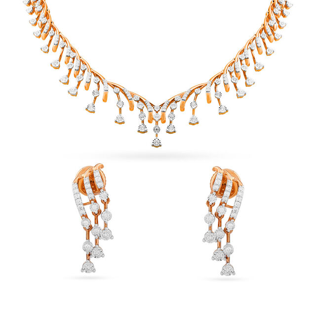 Tanishq 18 Karat Diamond Necklace Set for Women 4