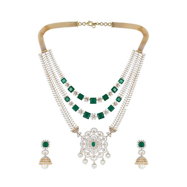 Tanishq 18KT  Gold Necklace Set for Women 