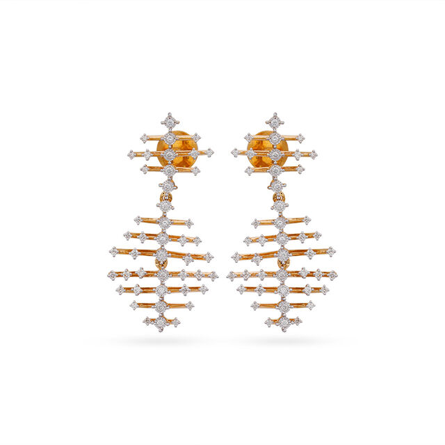 Tanishq 18 Karat Diamond Necklace Set for Women 3