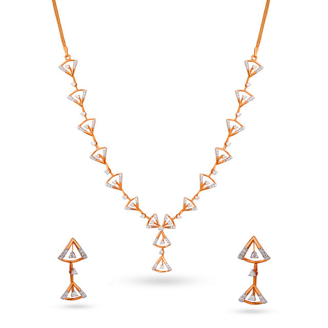 Tanishq 18 Karat Diamond Necklace Set for Women 