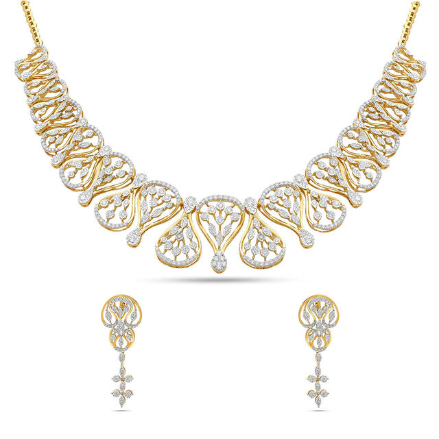 Radiant Diamond Petals Necklace 