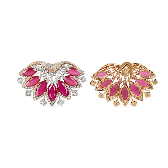 Tanishq 18KT Diamond Stud Earrings for Women 4