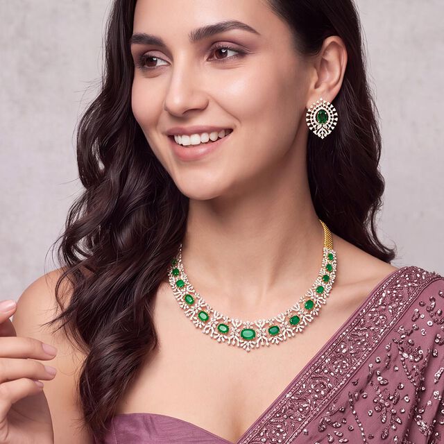 Tanishq 18KT Diamond Necklace Set for Women 2