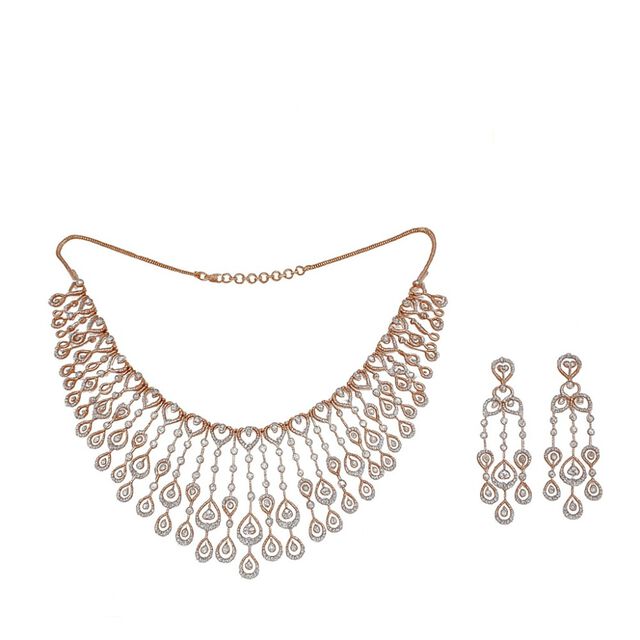 Tanishq 18KT Diamond Necklace Set 