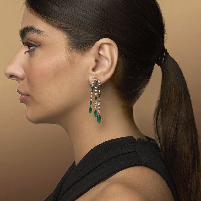 Tanishq 18KT Diamond Drop Earrings for Women 2
