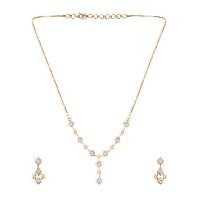 Tanishq 18KT Diamond Necklace Set 2