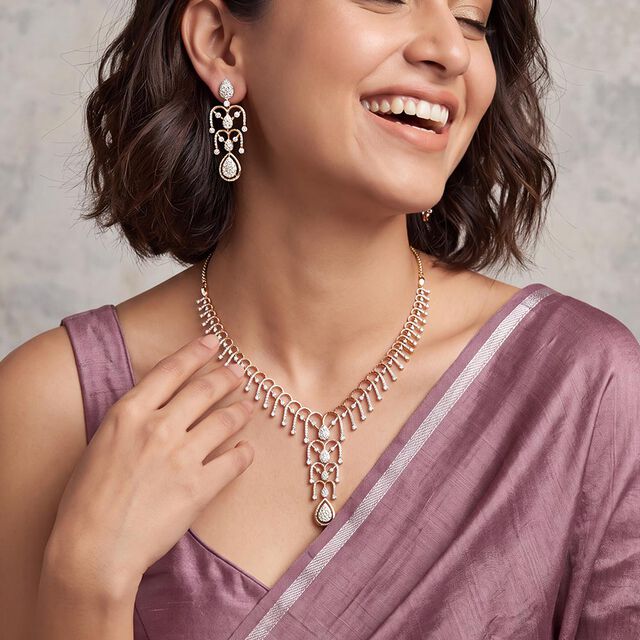 Tanishq 18KT Diamond Necklace Set for Women 3