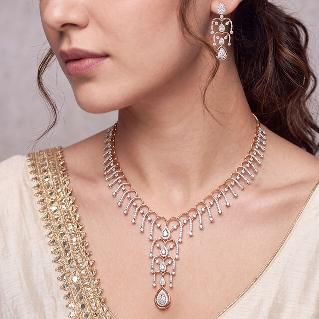 Tanishq 18KT Diamond Necklace Set for Women 2