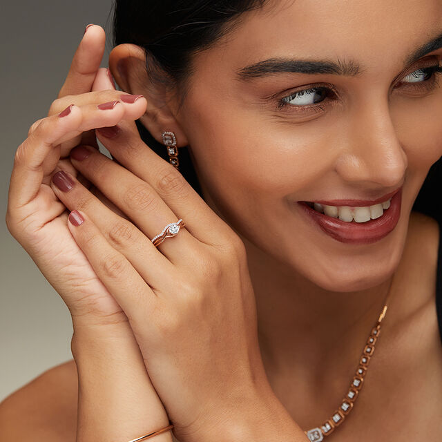 Tanishq 18KT Diamond Finger Ring for Women 2