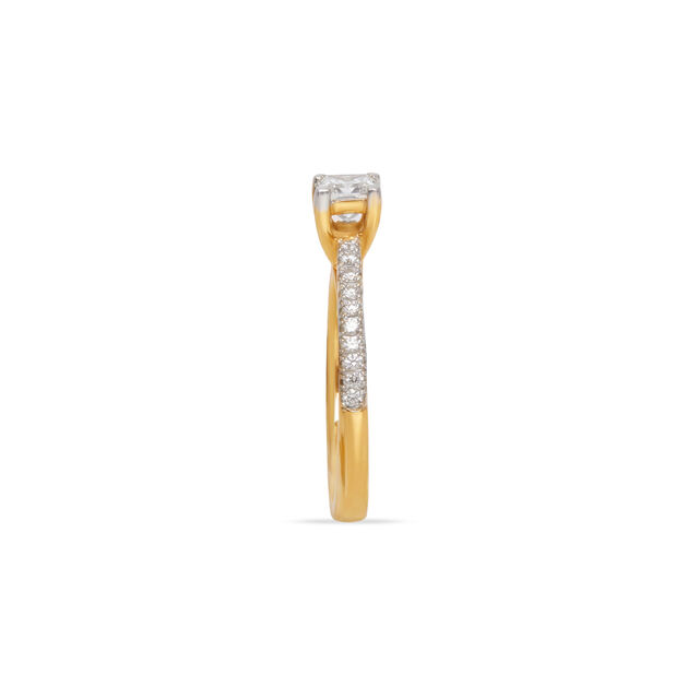 Tanishq 18KT Gold Finger Ring 3