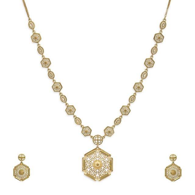 Tanishq 18KT Gold Necklace Set 