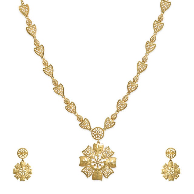 Tanishq 18KT Gold Necklace Set 