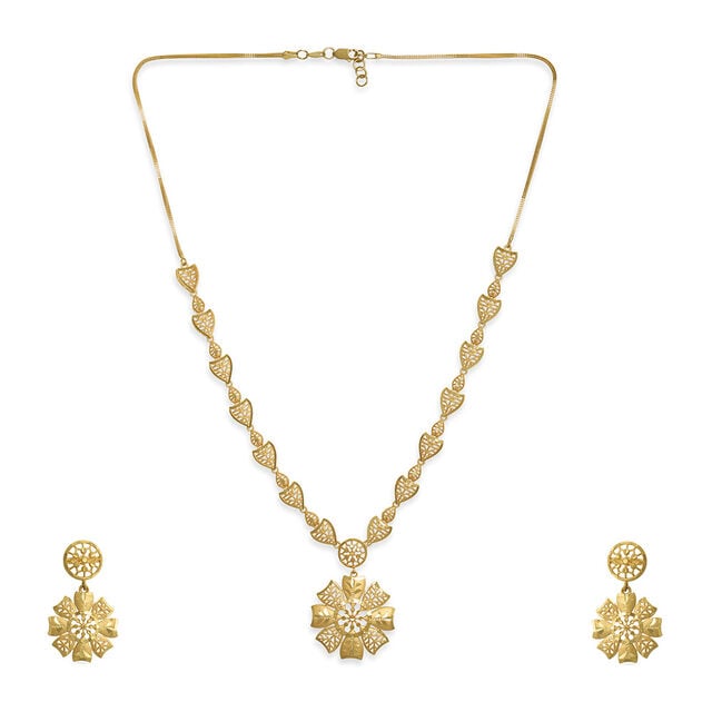 Tanishq 18KT Gold Necklace Set 2