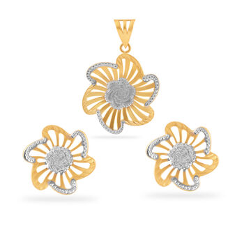 Sunny Blossom Diamond Pendant Set