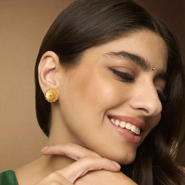 Tanishq 22KT Gold Stud Earring for Women 2