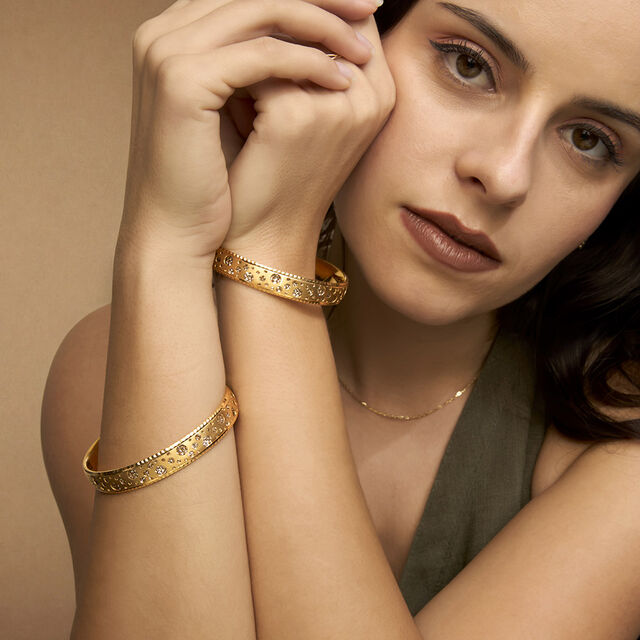 Tanishq 22KT  Gold Bangle for Women 2