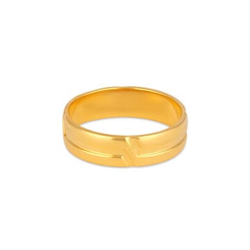 Dapper 22 Karat Yellow Gold Striped Finger Ring