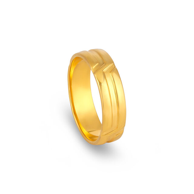 Dapper 22 Karat Yellow Gold Striped Finger Ring 4