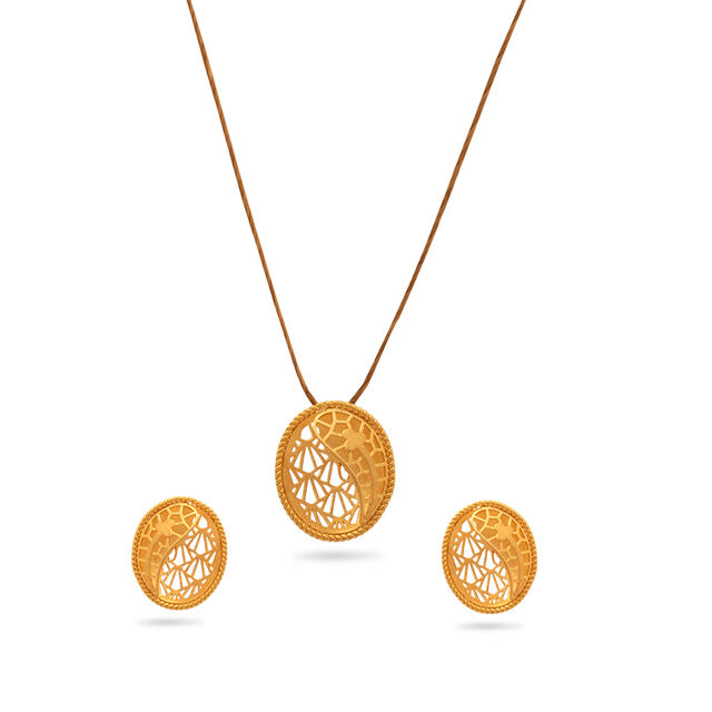 Tanishq Gold Pendant and Earrings Set,,hi-res 