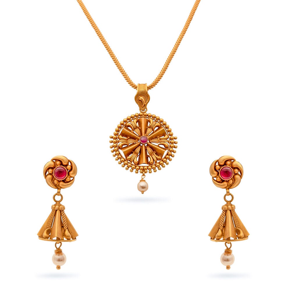 Tanishq pendant set with price online