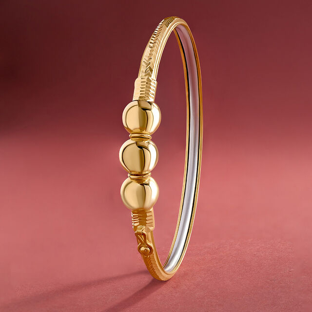 Gleaming Gold Bangle 