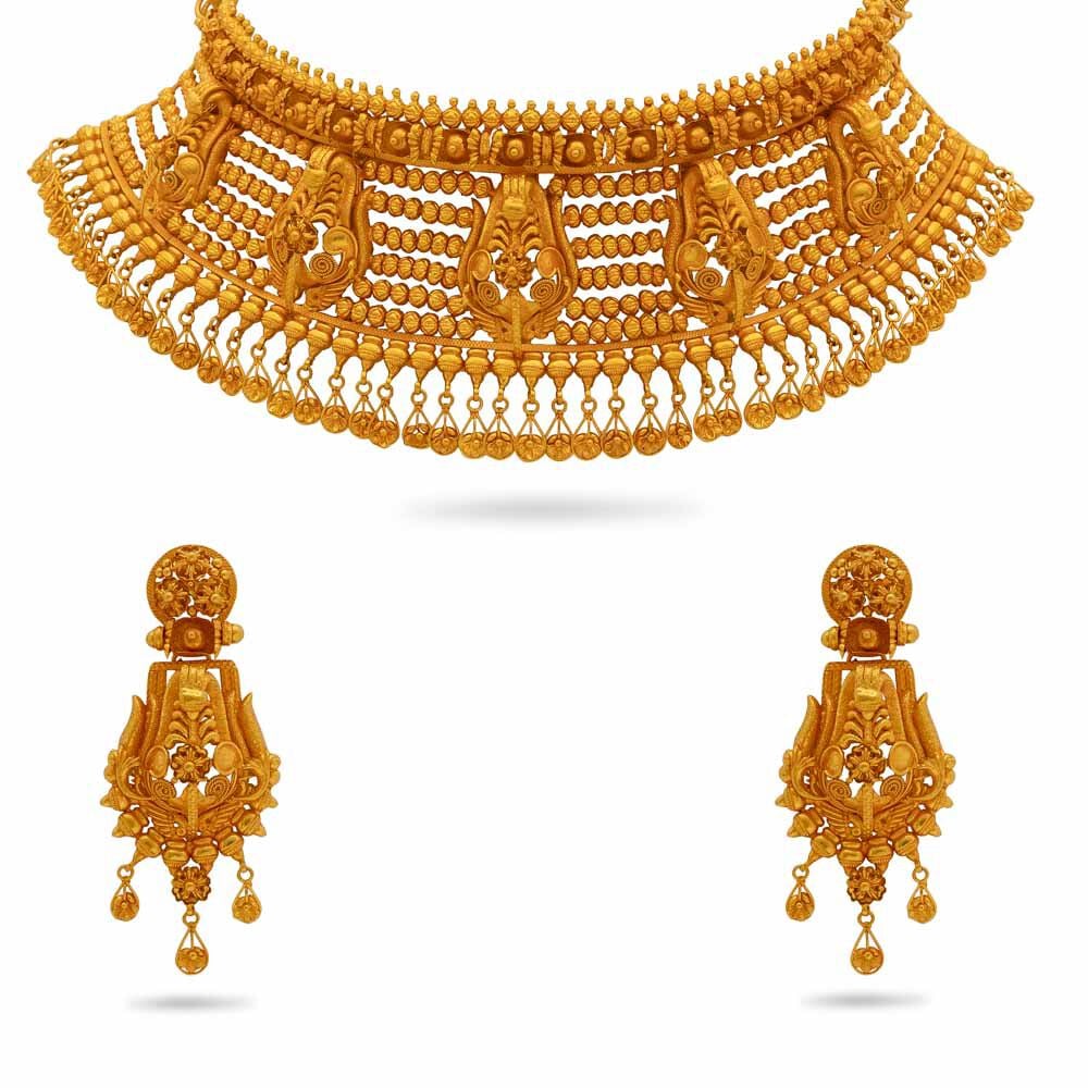 Gold necklace with earrings price hotsell