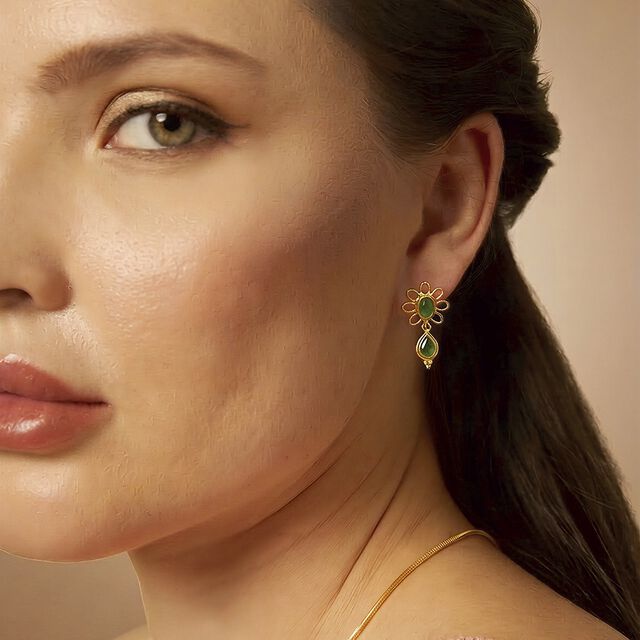 Tanishq 22KT Gold Drop Earring for Women 2