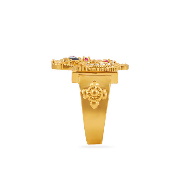 Regal Charm Gold Ring