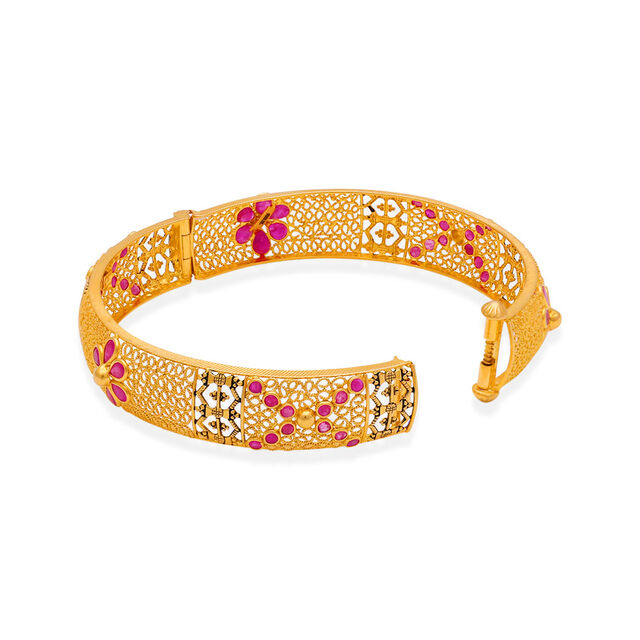 Dazzling Floral Filigree Bangle