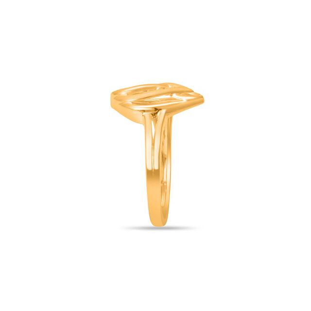 Elegant Flame-Inspired Gold Ring