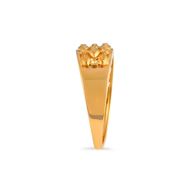 Tanishq 22 Karat Gold Finger Ring for Women