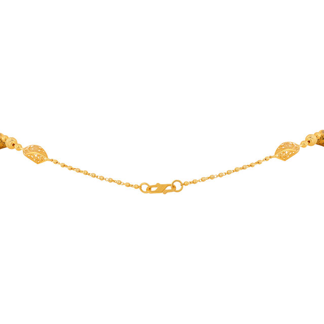 Sleek Gold Chain