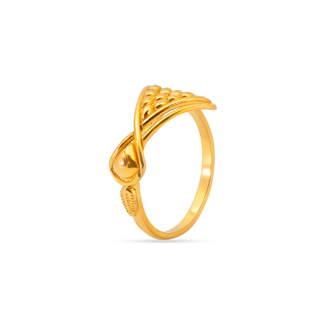 Tanishq 22 Karat Gold Finger Ring for Women
