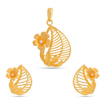 Pendant with Chain and Earrings Set