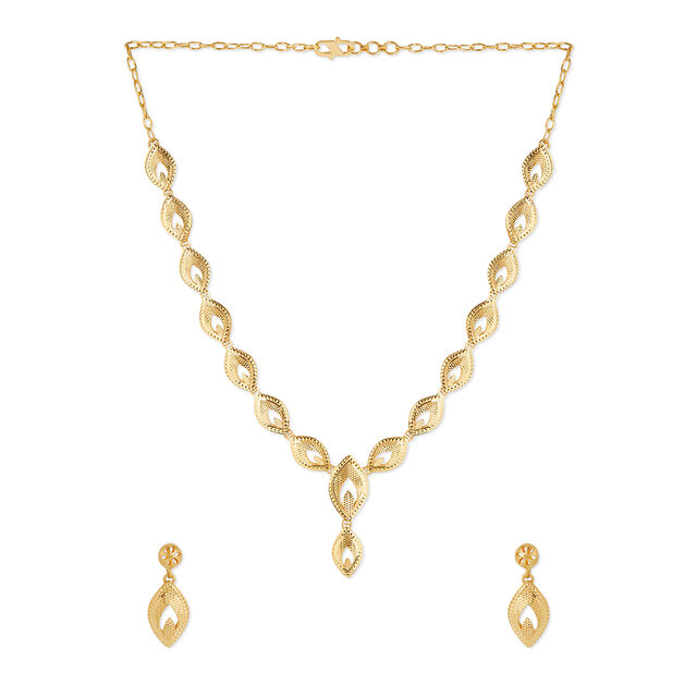 Tanishq 22KT Gold Necklace Set for Women 